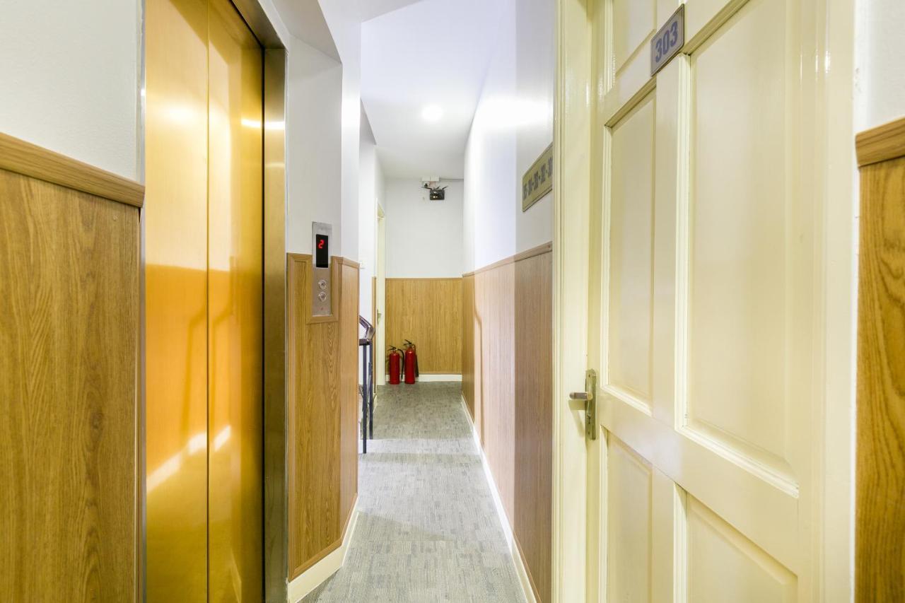 Oyo 369 Minh Anh Hotel Хошимин Экстерьер фото